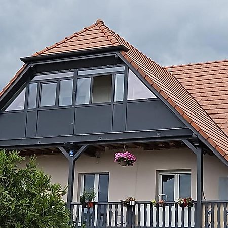 Ferienwohnung Les Cigognes De Andolsheim Exterior foto